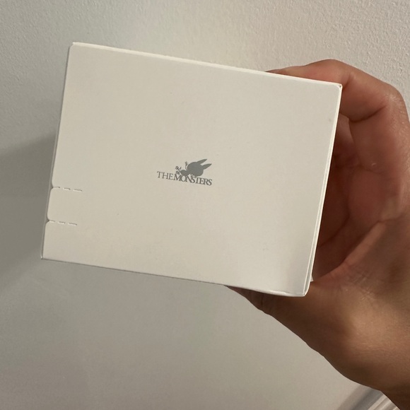 【Authentic】Labubu Big Into Energy- HAPPINESS - Picture 5 of 7